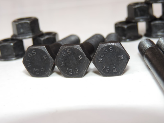 تصویر از پیچ و واشر نسوز لوله خروجی توربو دنا طلا نقدی